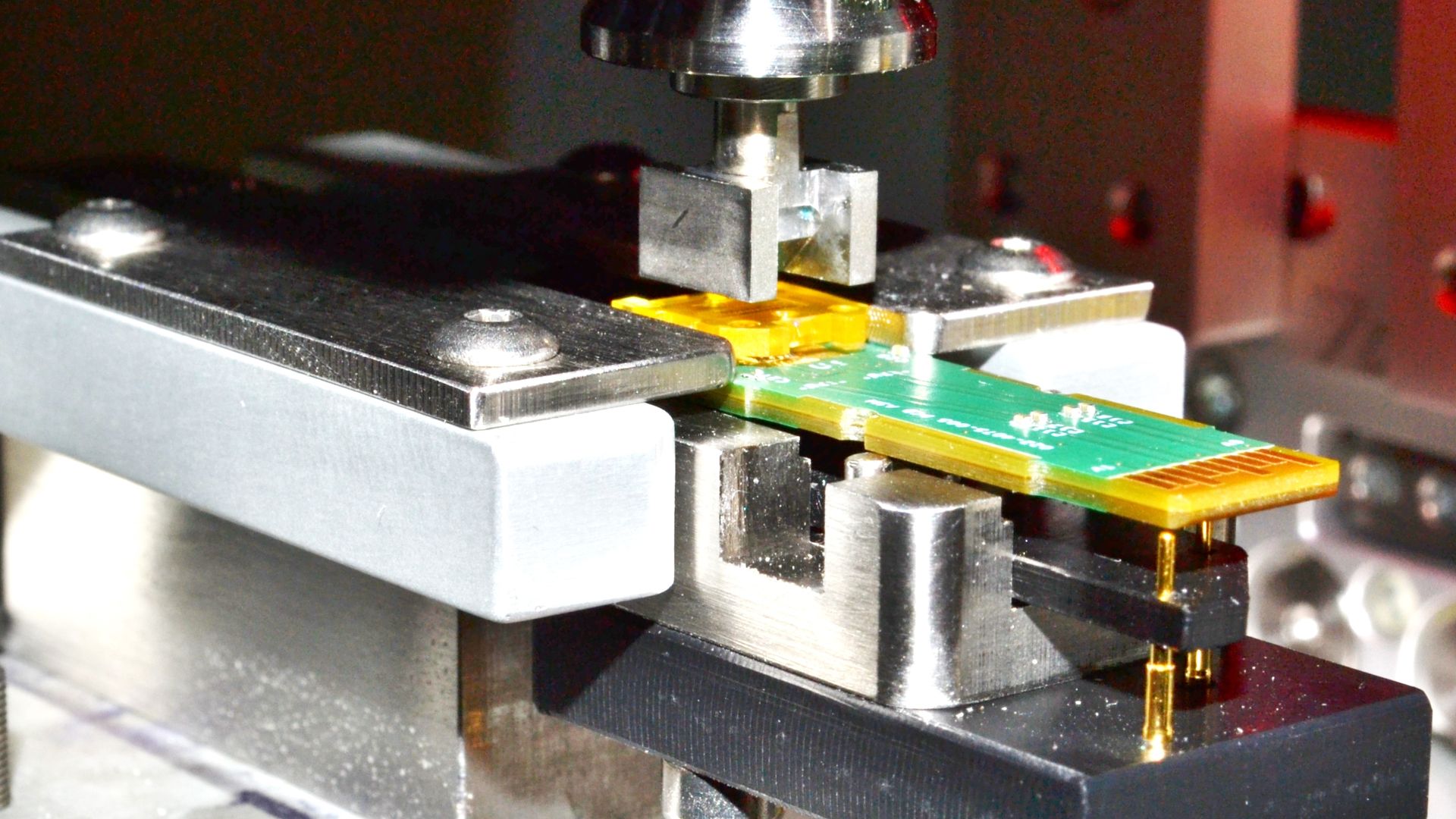 Active Optical Cable (AOC) assembly