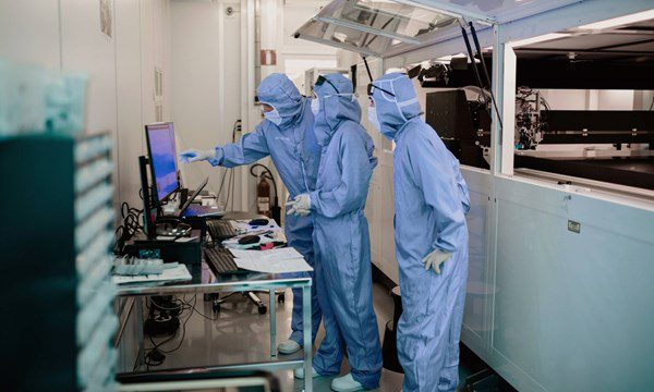 Team working in clean room