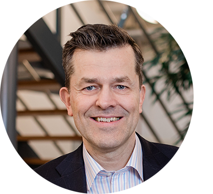 Sven Chetkovich, director Investor relations